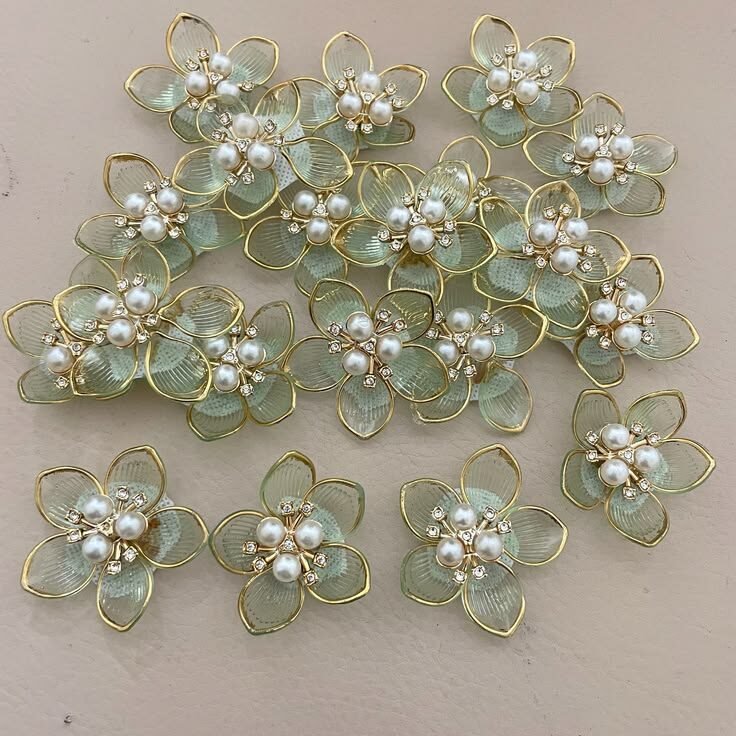 Mint Pearl Floral Applique Set
